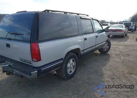 1995 Chevrolet Suburban K1500 из США, поврежденный, VIN 1GNFK16K5SJ457832